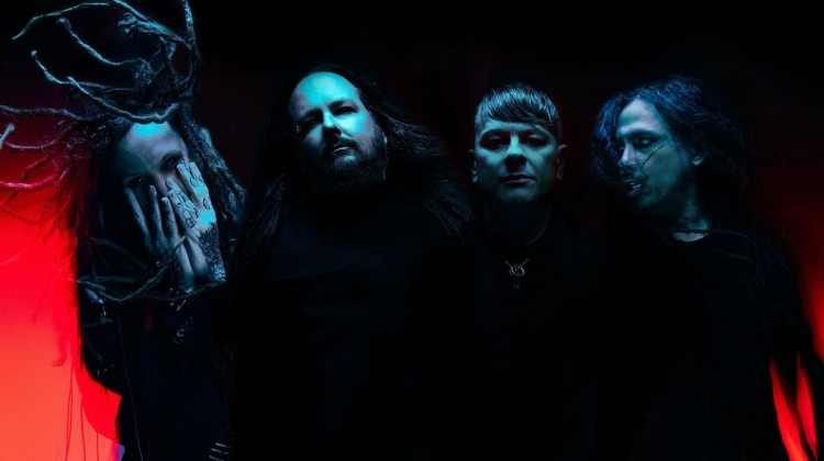 Korn divulga a música Lost in the Grandeur, mais uma de Requiem